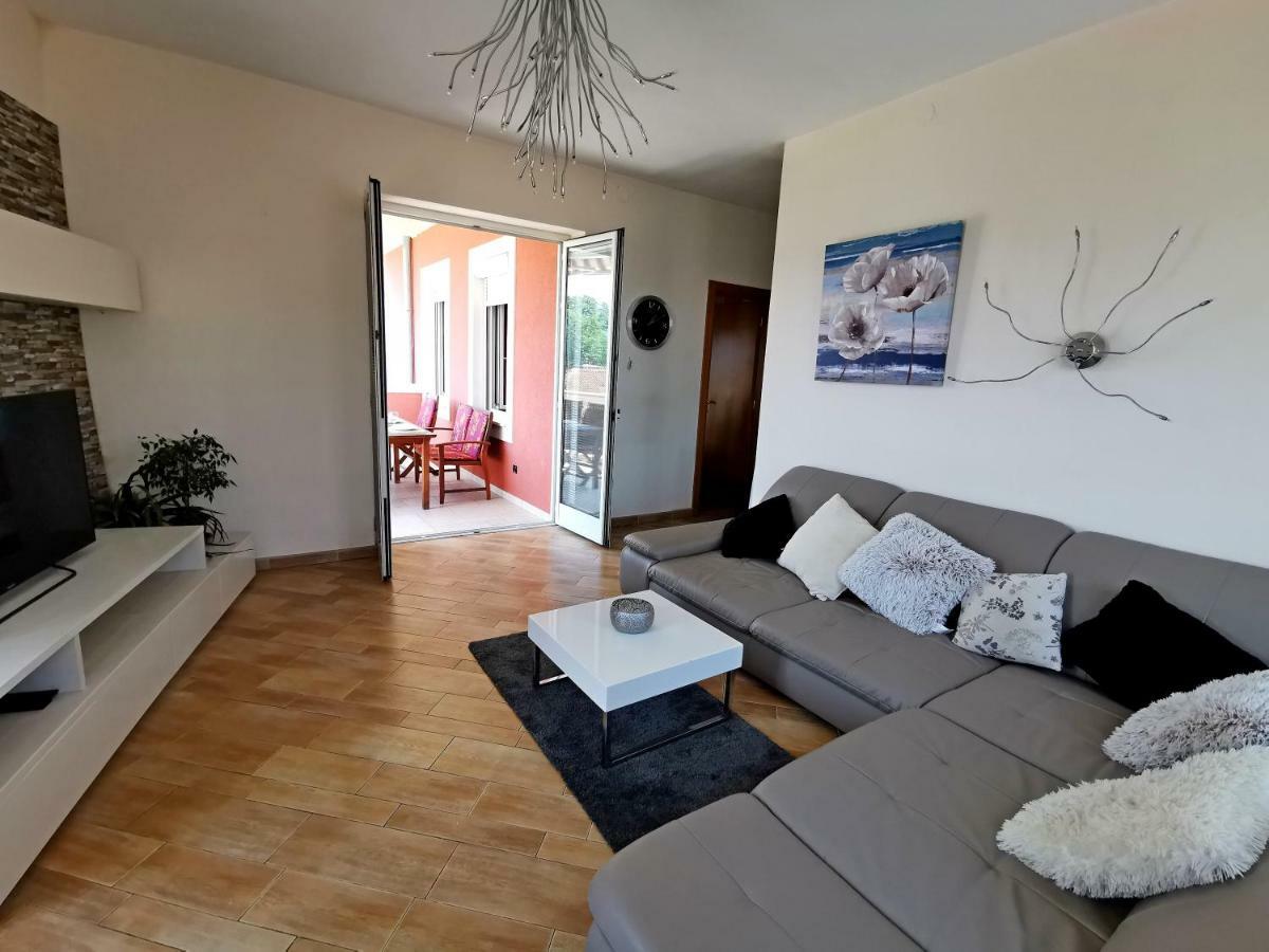 Apartamento Golden View Rijeka Exterior foto